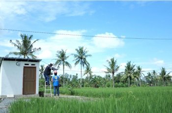 Tak Lagi Bergantung BBM, Petani Sidrap Mampu Dongkrak Hasil Panen Lewat Listrik Masuk Sawah