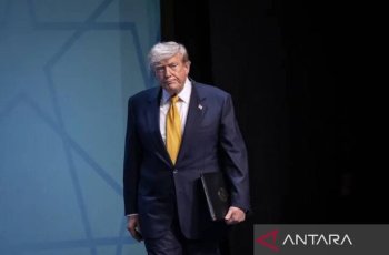Trump Cabut Tarif Impor Kanada 50 Persen: Strategi Partai Republik di Pemilu Sela AS 2026