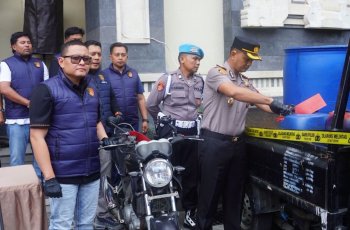 Polresta Denpasar Bongkar Sindikat Penimbunan Pertalite, Oknum Operator SPBU Terlibat