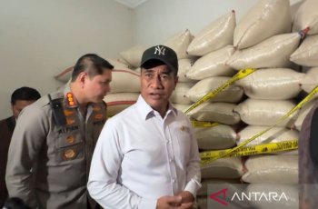 Mentan Ungkap Mafia Pangan Ubah Beras SPHP Jadi Premium di Jaktim